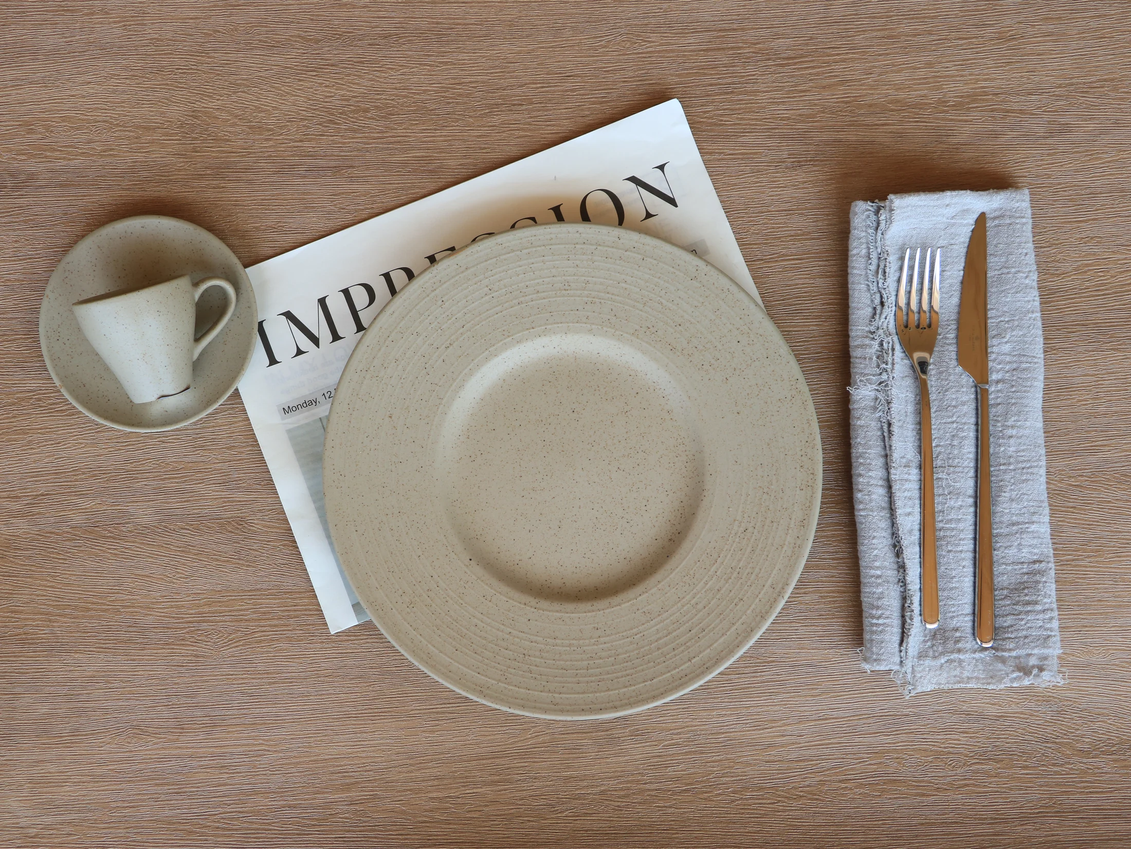 Ivory hotel tableware set with cups and bowls - product photograph